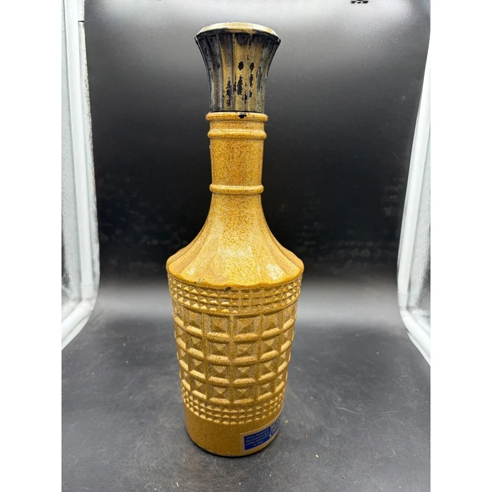 Vintage Beam's Choice Bourbon Whiskey Decanter Textured Ceramic Bottle Stopper